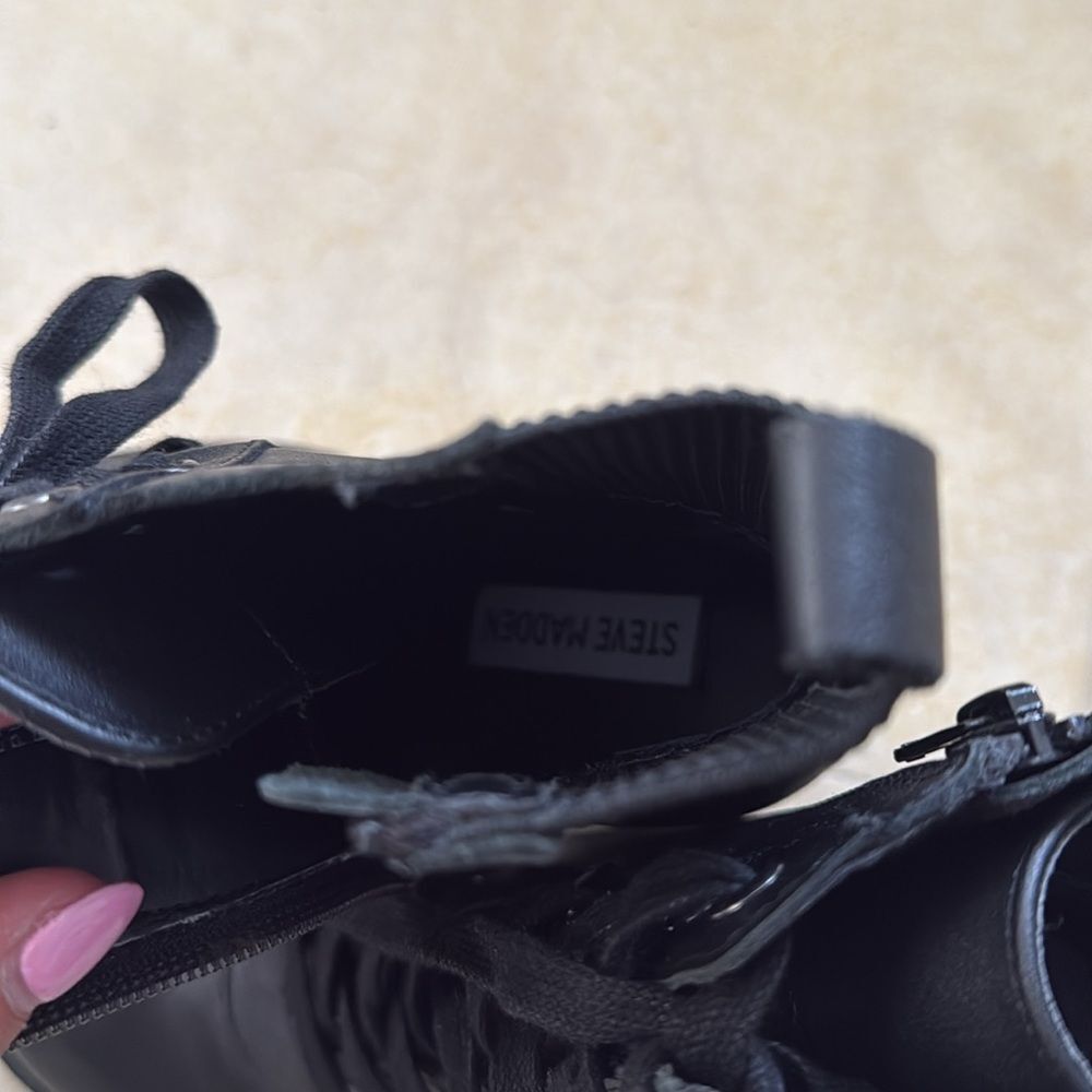 STEVE MADDEN - Black Lace-Up Ankle Boots - Size 6.5 Leather Boots - WORN ONCE - Picture 5 of 6